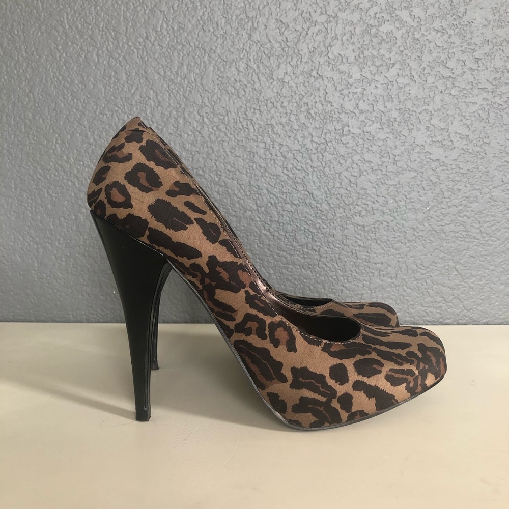 Steve Madden Leopard Heels
